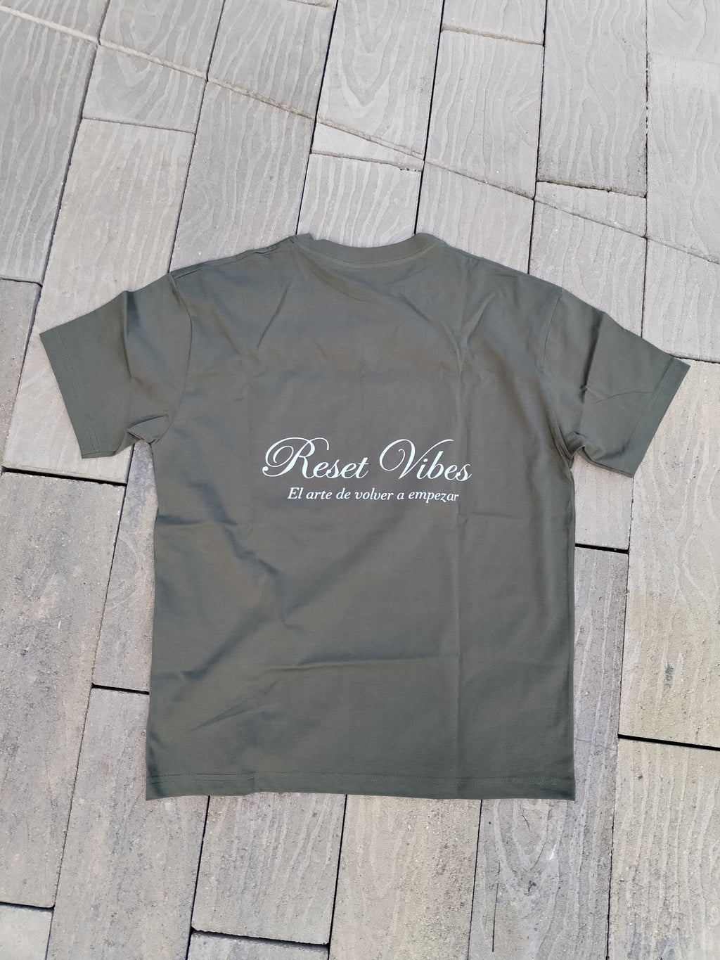 CAMISETA SEMI OVERSIZED MASCULINA RV VERDE OLIVO