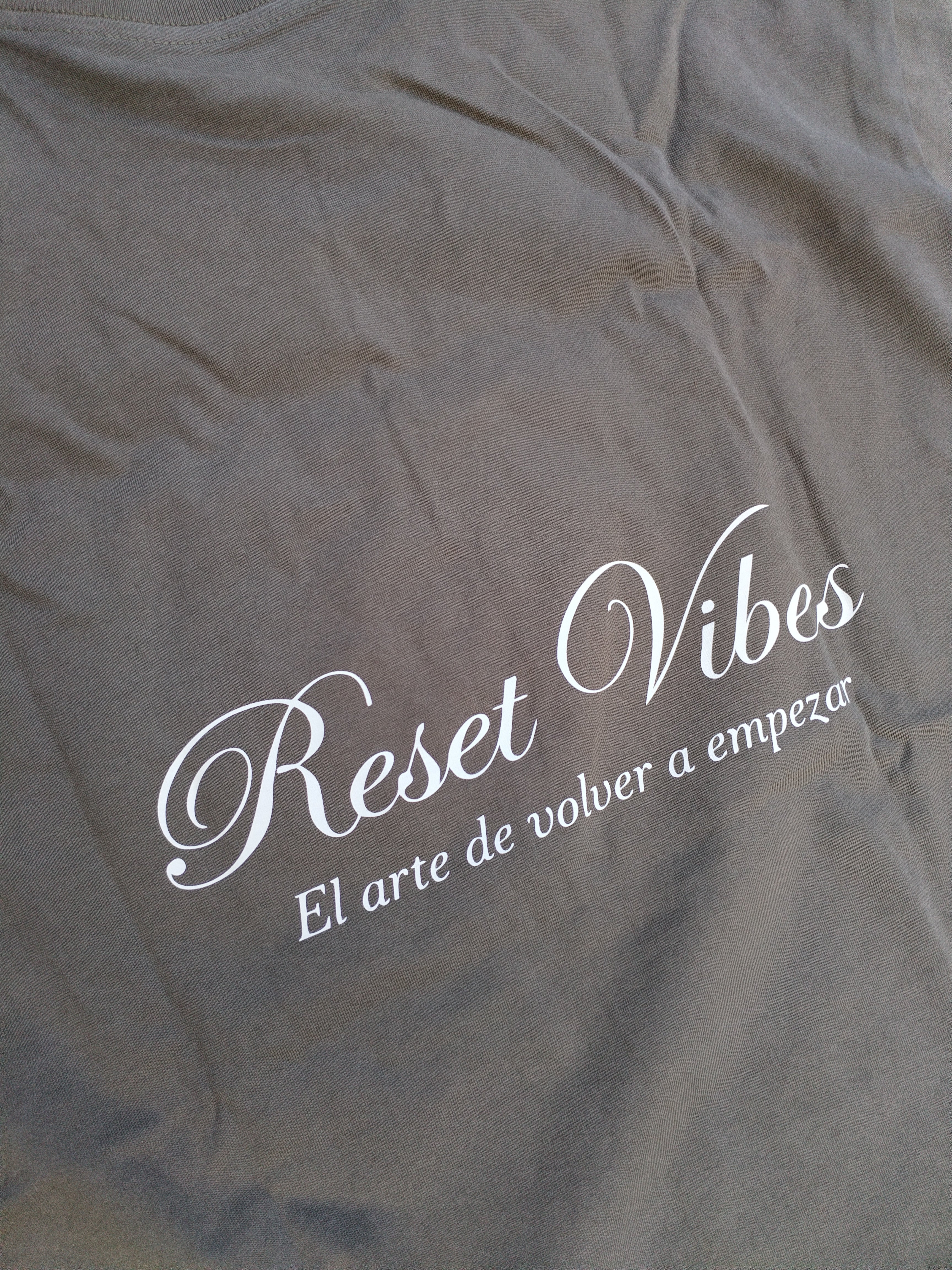 CAMISETA SEMI OVERSIZED MASCULINA RV VERDE OLIVO