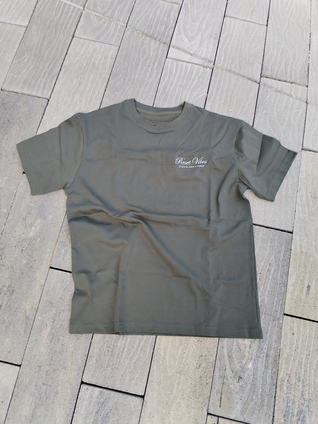 CAMISETA SEMI OVERSIZED MASCULINA RV VERDE OLIVO