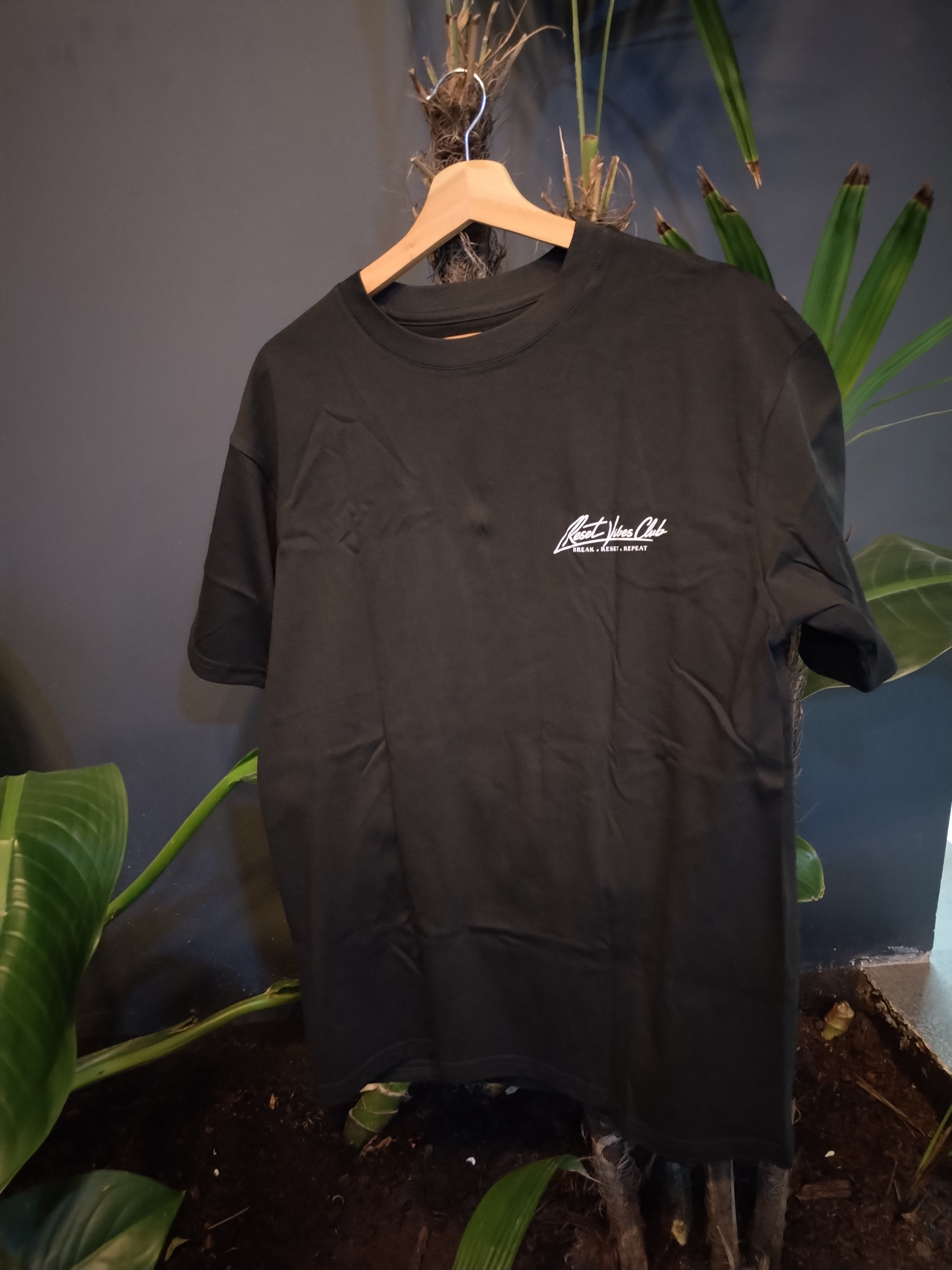 CAMISETA SEMI OVERSIZED MASCULINA DOLLAR NEGRA