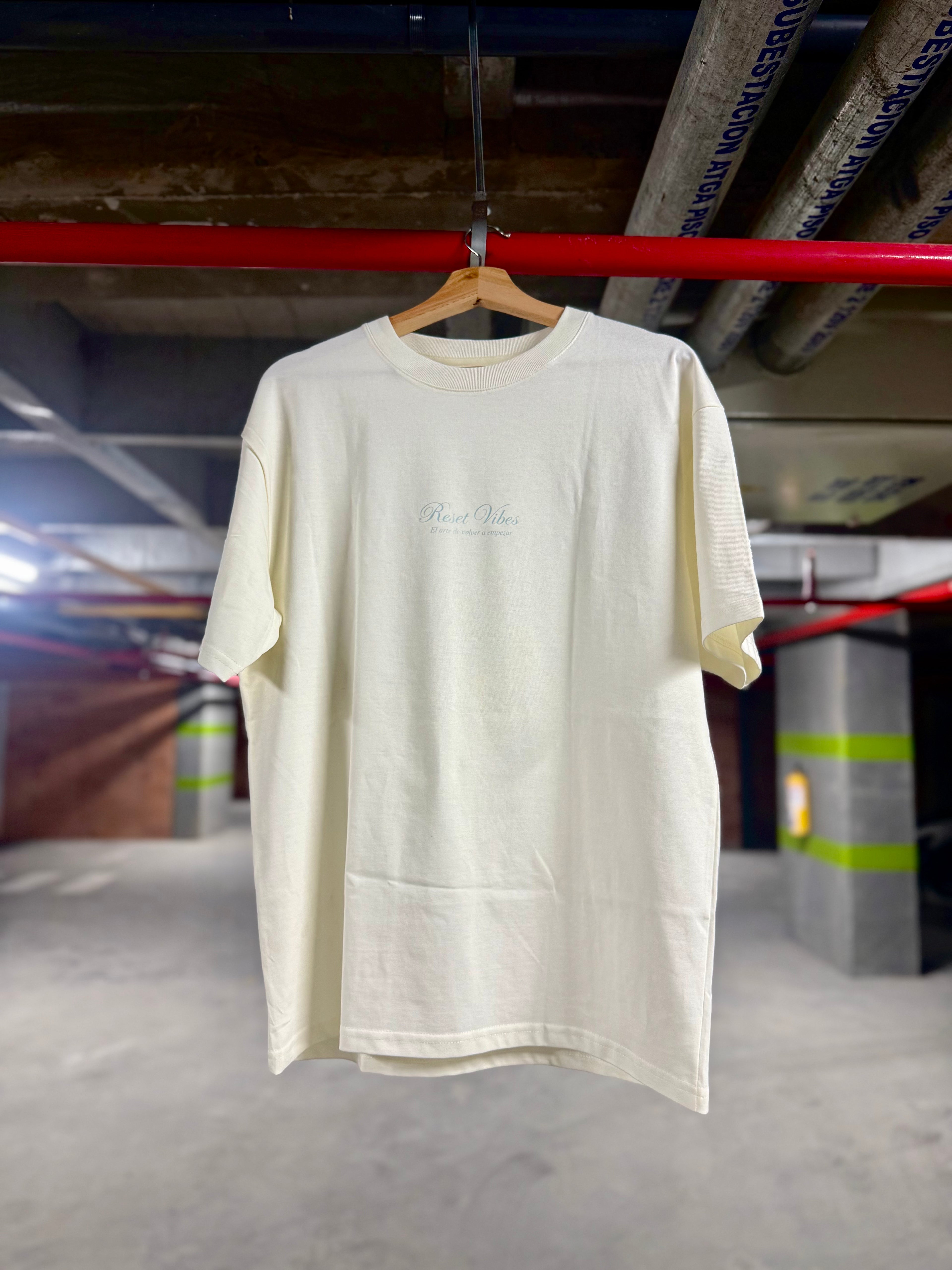 CAMISETA SEMI OVERSIZED MASCULINA MONACO IVORY
