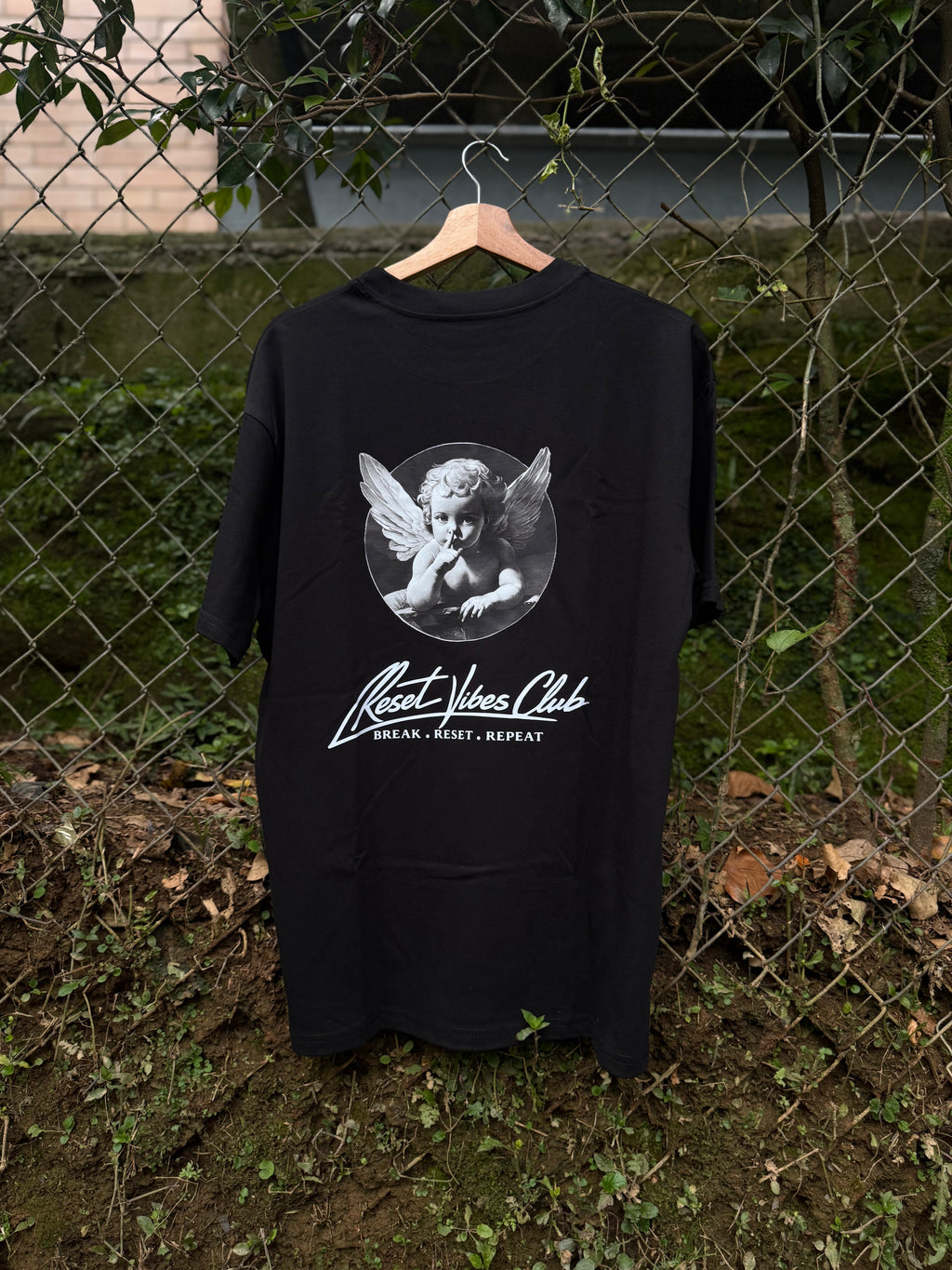 CAMISETA SEMI OVERSIZED MASCULINA ANGEL NEGRO