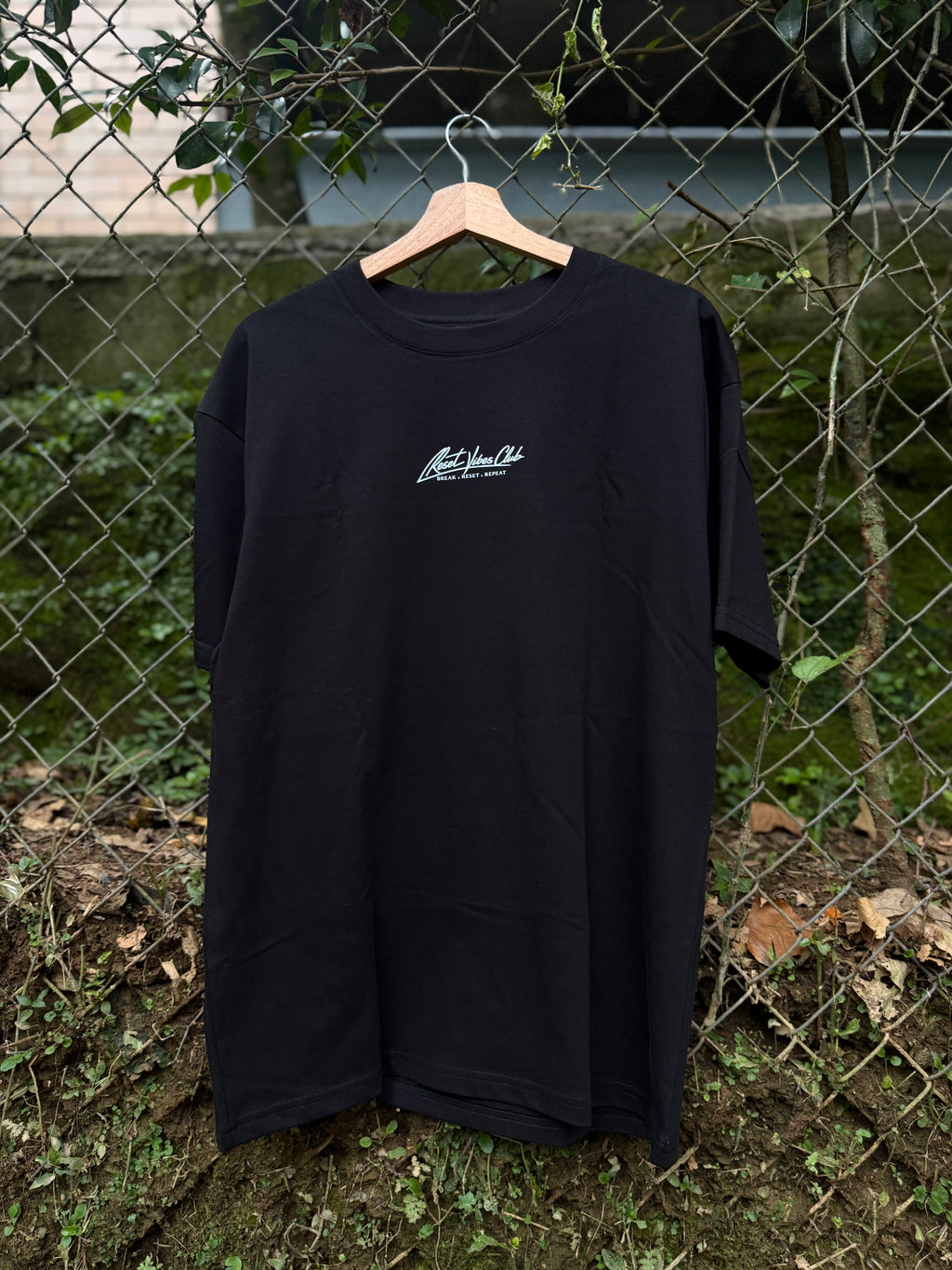 CAMISETA SEMI OVERSIZED MASCULINA ANGEL NEGRO