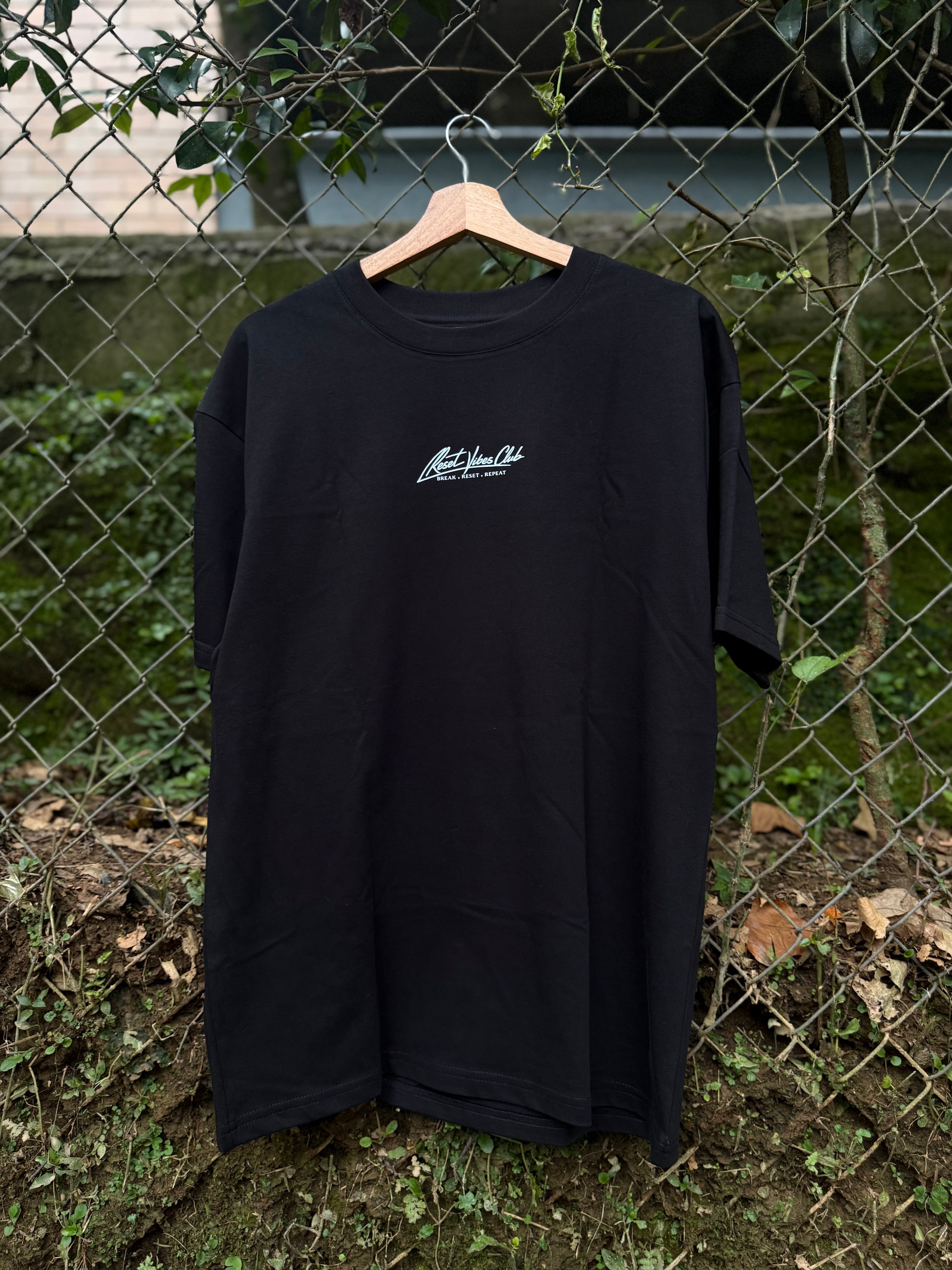 CAMISETA SEMI OVERSIZED MASCULINA ANGEL NEGRO