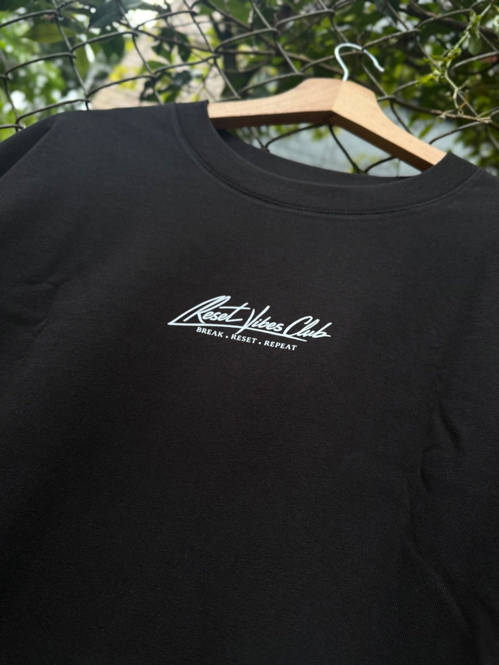 CAMISETA SEMI OVERSIZED MASCULINA ANGEL NEGRO
