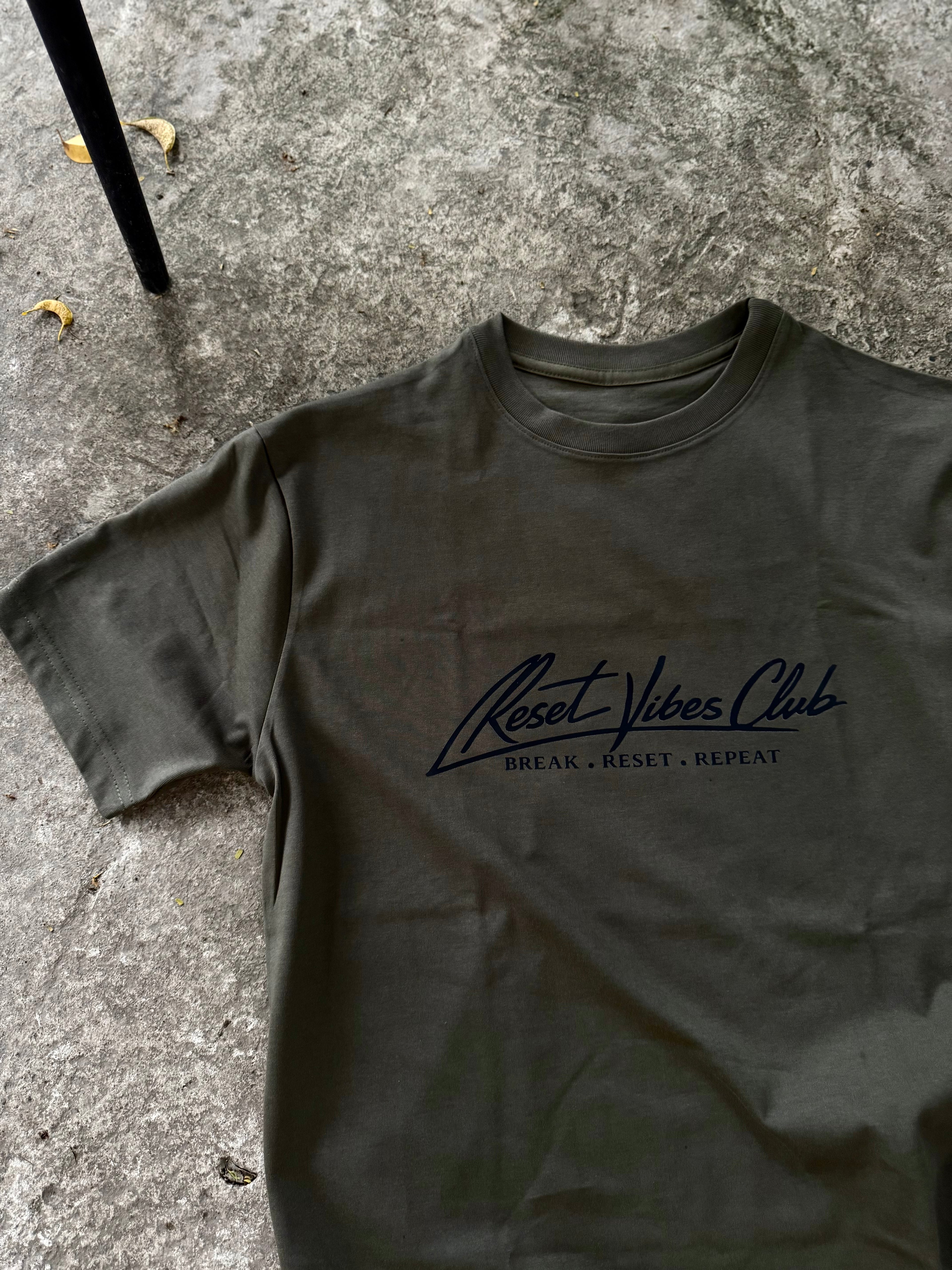 CAMISETA SEMI OVERSIZED MASCULINA RV CLUB